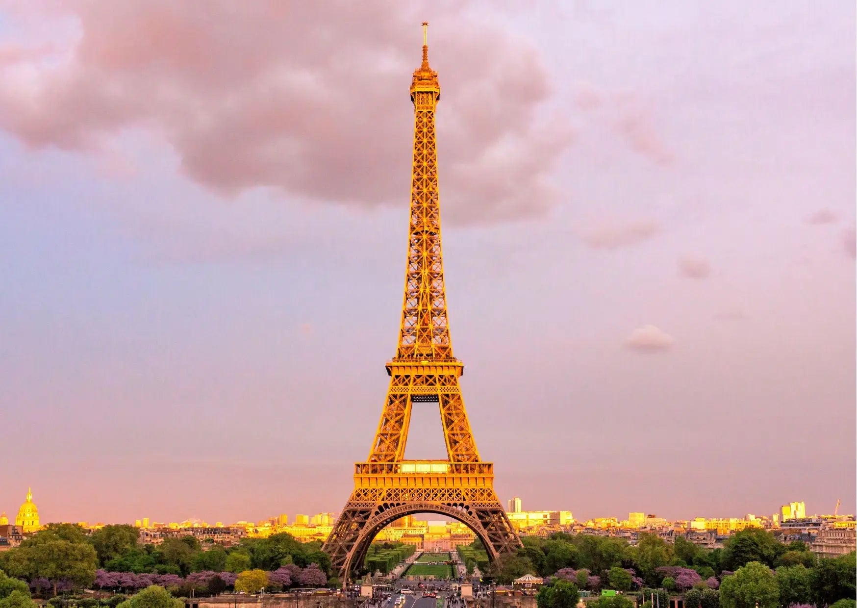 What is the perfume that embodies essence of Paris?